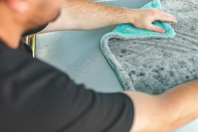 The Rag Company Liquid8r drying a car door quickly without streaks for fast finishes