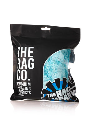 The Rag Company Liquid8r drying a vehicle glass surface leaving clear visibility