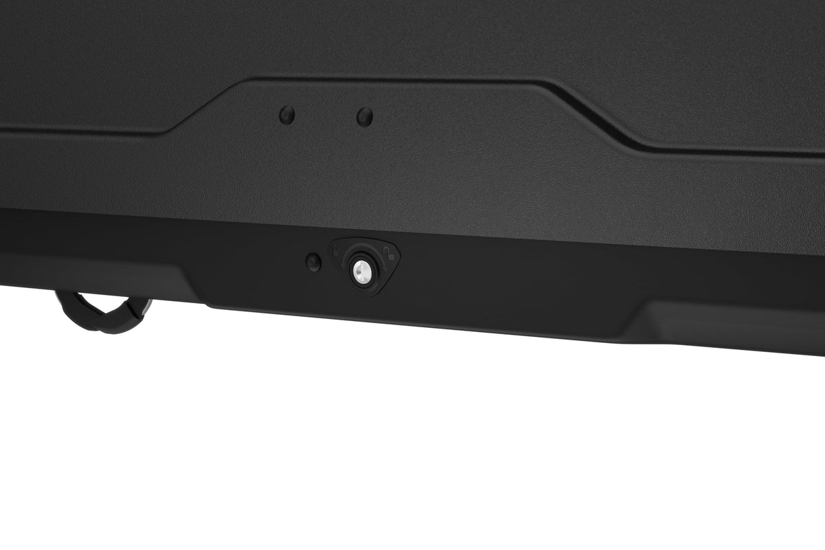 Thule Pulse 2 L locking mechanism close-up showing secure attachment