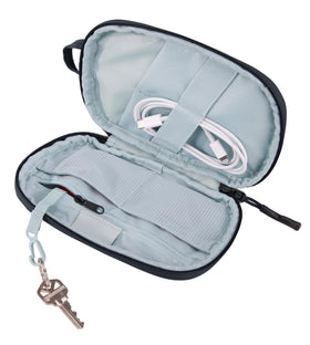Thule Subterra PowerShuttle small zipper detail showing YKK zipper reliability