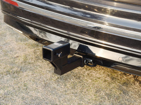 TOPTOW anti-rattle bolt detail showing secure tightening to reduce hitch play