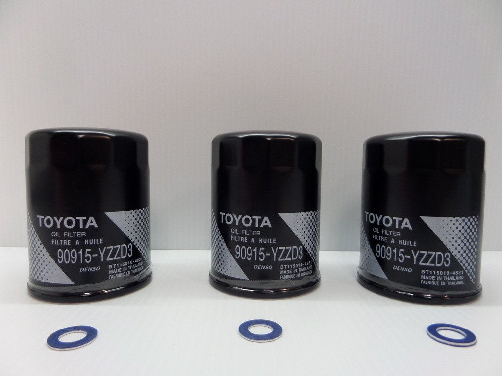 Toyota oil filter front view showing label and OEM part numbers for reliable fit