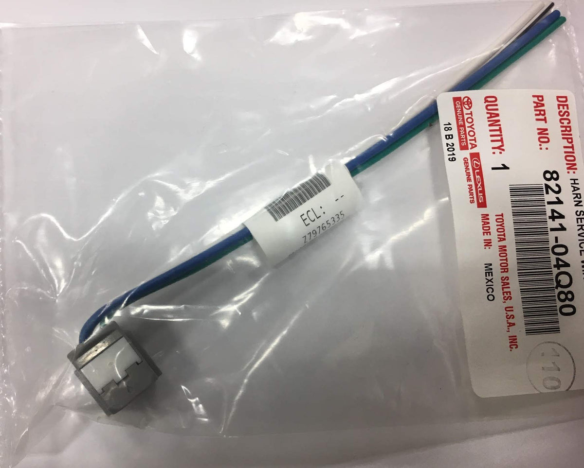 Toyota OEM parts packaging and label showing part numbers 82141-04Q80 and 87138-04070