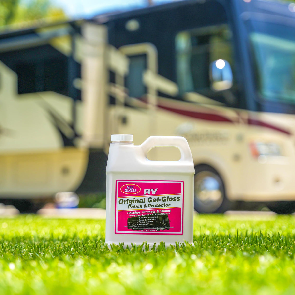 TR Gel-Gloss gel texture poured to show smooth consistency for easy spreading