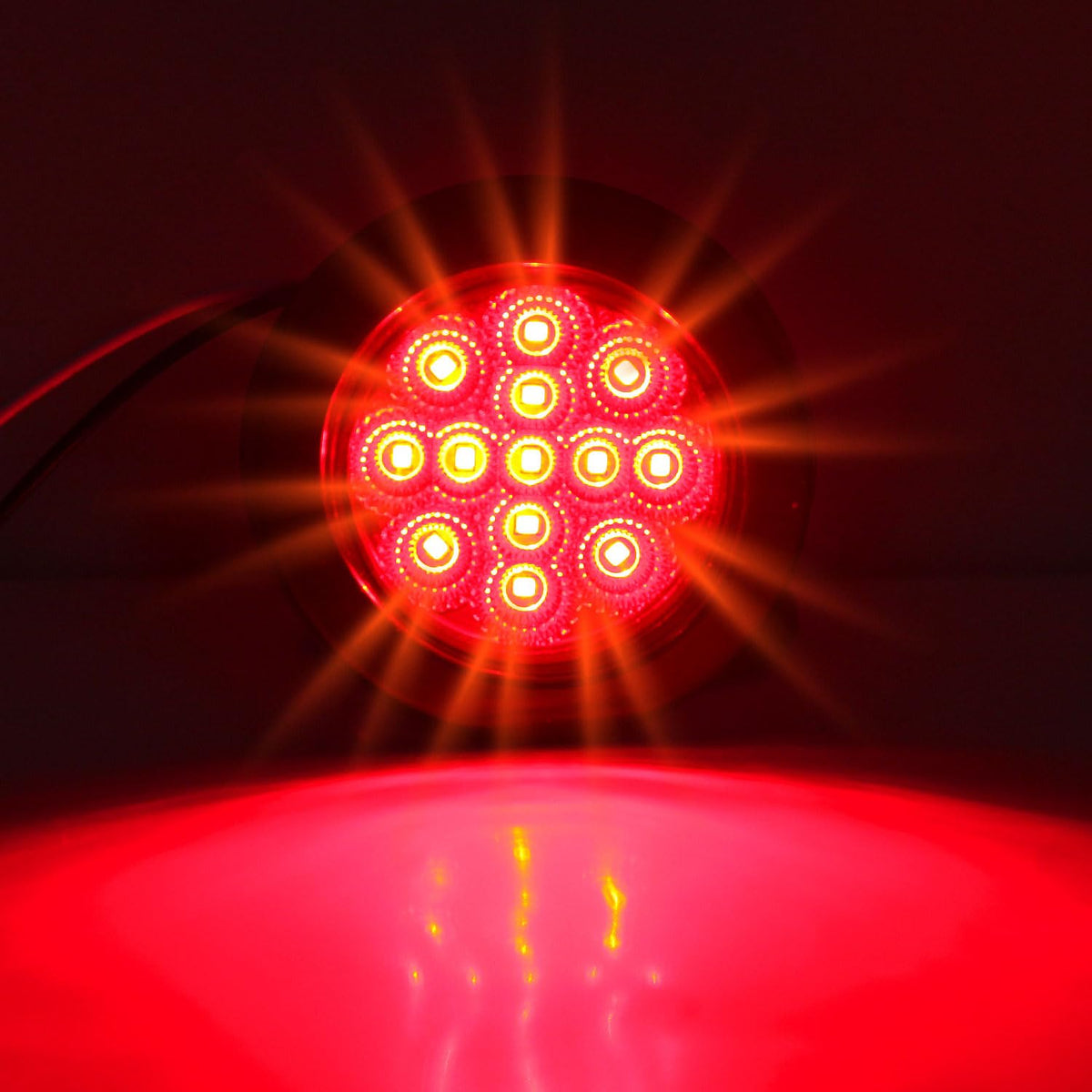 Traberm close-up of 13 LEDs and reflector for increased brightness