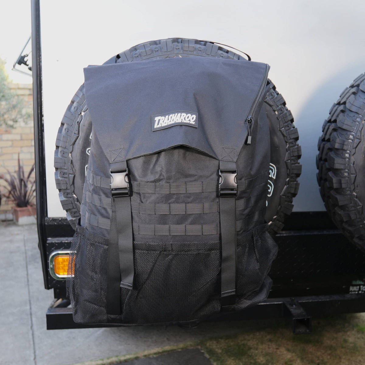 Trasharoo fitted with 30-gallon liner for easy emptying and cleanup