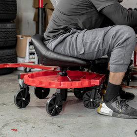Traxion height adjustment lever close-up for fast ergonomic changes