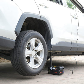 Trihelper LED light illuminating wheel well, improves visibility for night repairs