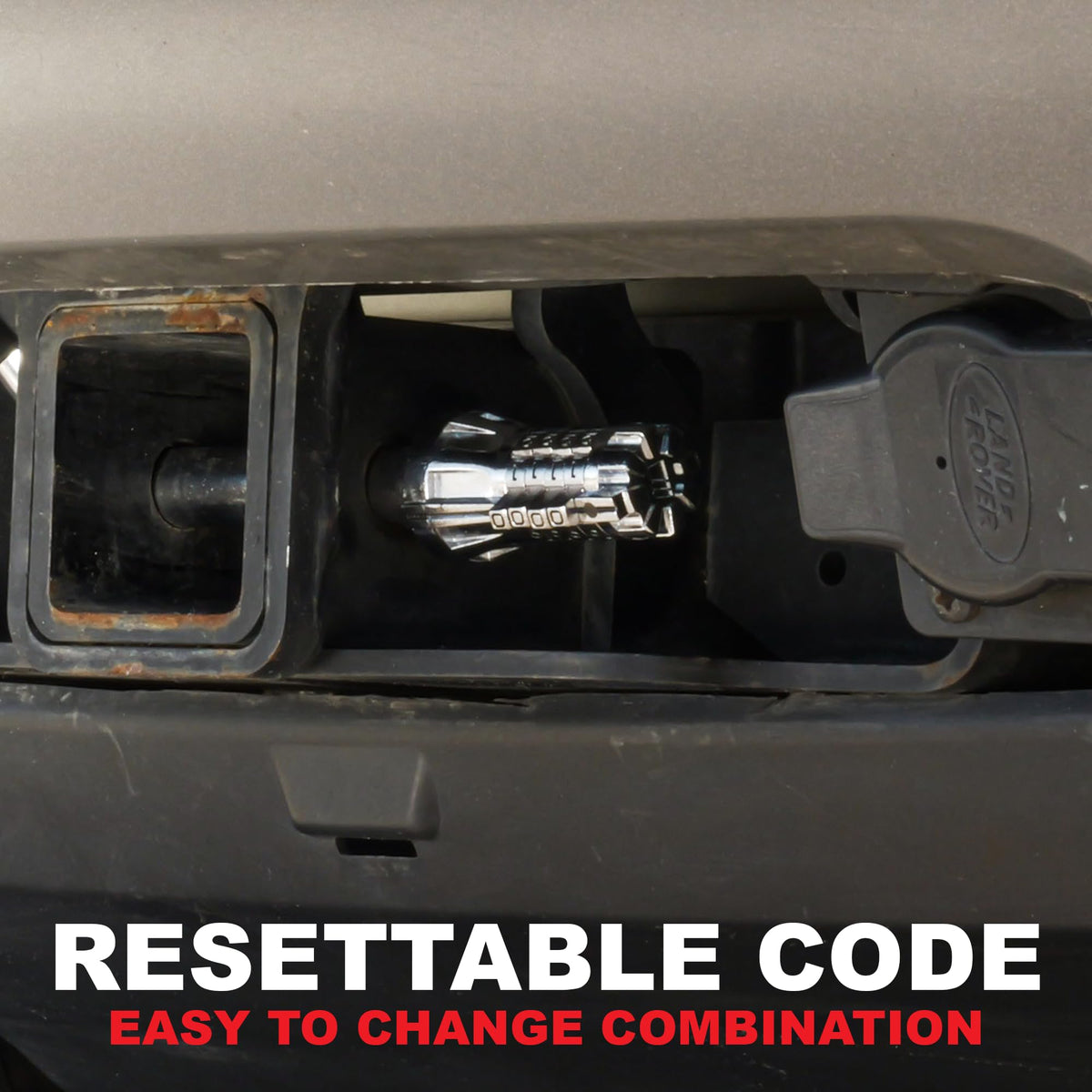 Trimax TRIMAX MAG200 installed in trailer receiver demonstrating secure fit