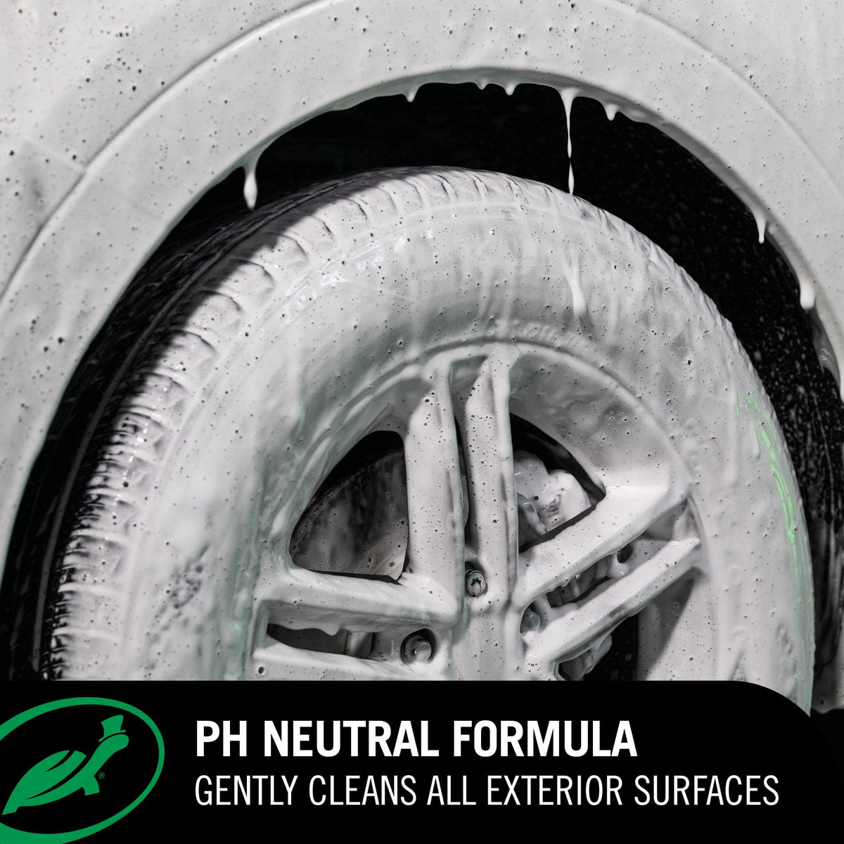 Clay-lubricant demonstration using Turtle Wax to reduce marring during decontamination
