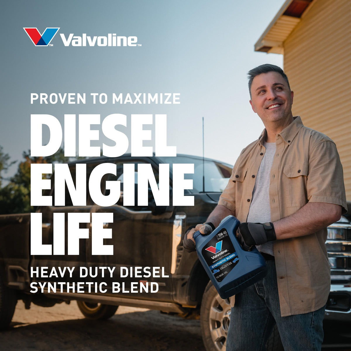 Valvoline 15W-40 close-up oil texture demonstrating smooth flow