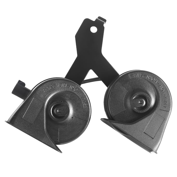 VASTAUTO horn front view showing fit and durable construction benefit
