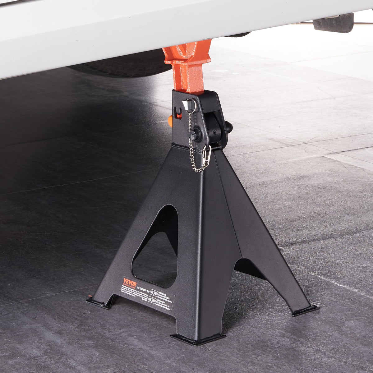 VEVOR next-to-tape-measure scale comparison showing compact packed size benefit