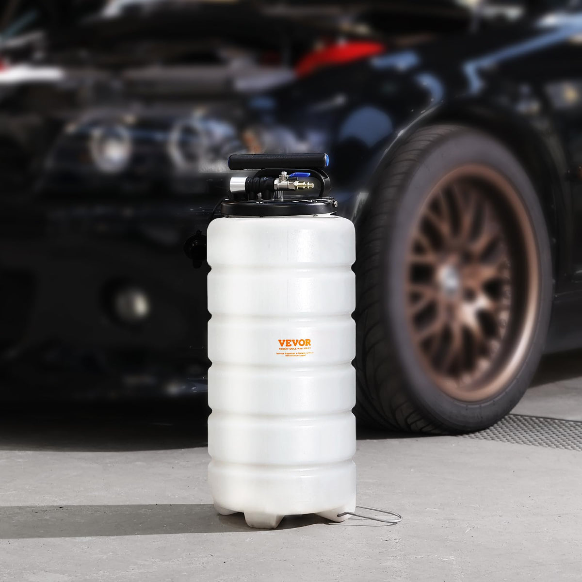 VEVOR size comparison next to toolbox showing compact 15L scale advantage