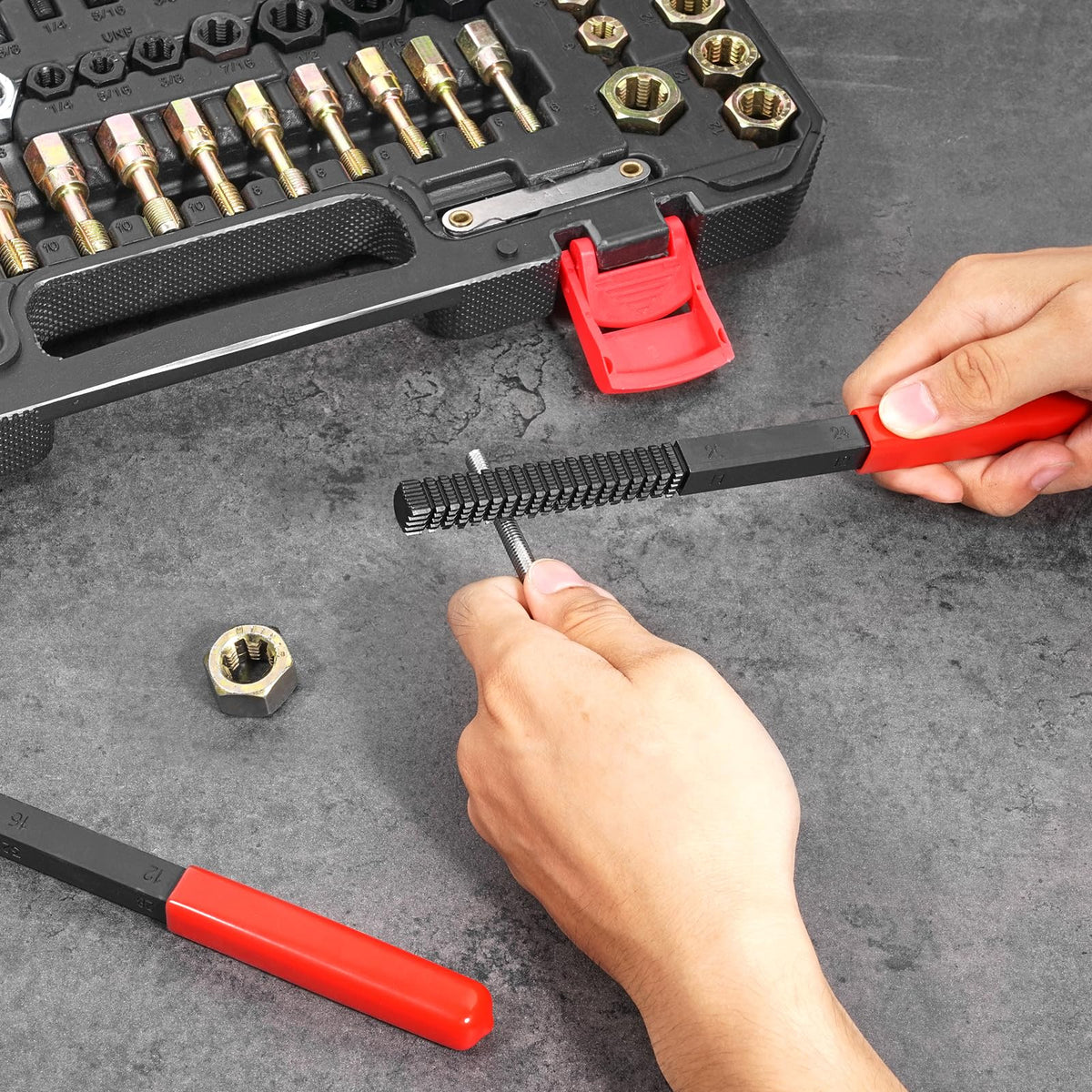VEVOR size comparison with ruler showing compact tools for accurate selection