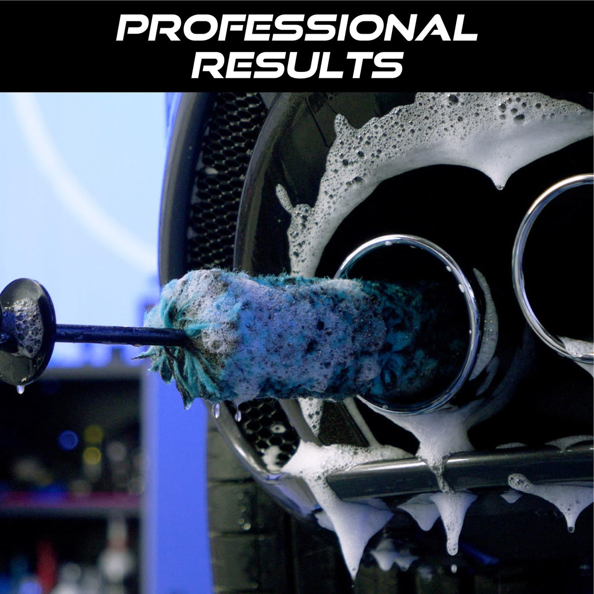 VIKING handle and brush head connection detail for durable, reliable cleaning