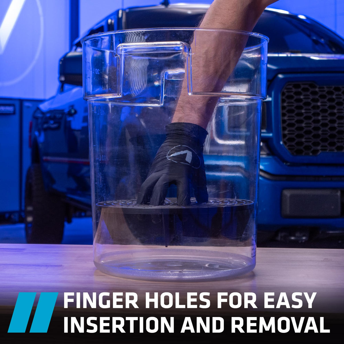 VIKING demonstration rinsing microfiber mitt on insert to remove debris