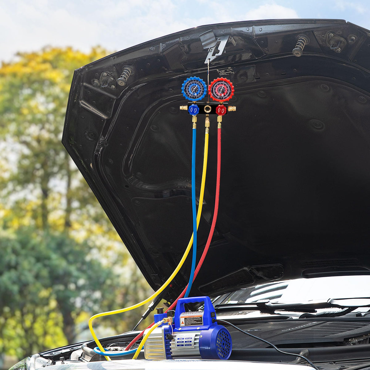 VIVOHOME manifold kit connected to car A/C system demonstrating on-vehicle diagnostics