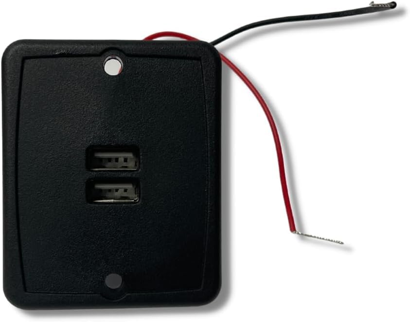 VMDLKB close-up of two USB ports highlighting clear port access and durability