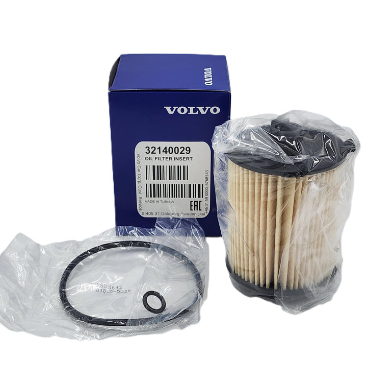 Volvo oil filter front view showing brand fit and reliable sealing