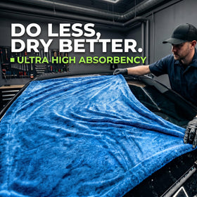 VSSOC microfiber clearing a car window for lint-free visibility and streak reduction