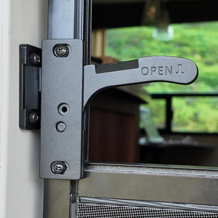 WanDwel right-hand latch front view showing sturdy handle and clean finish