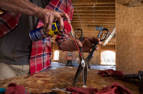WD-40 removing rust from a bolt demonstrating penetrating and loosening power