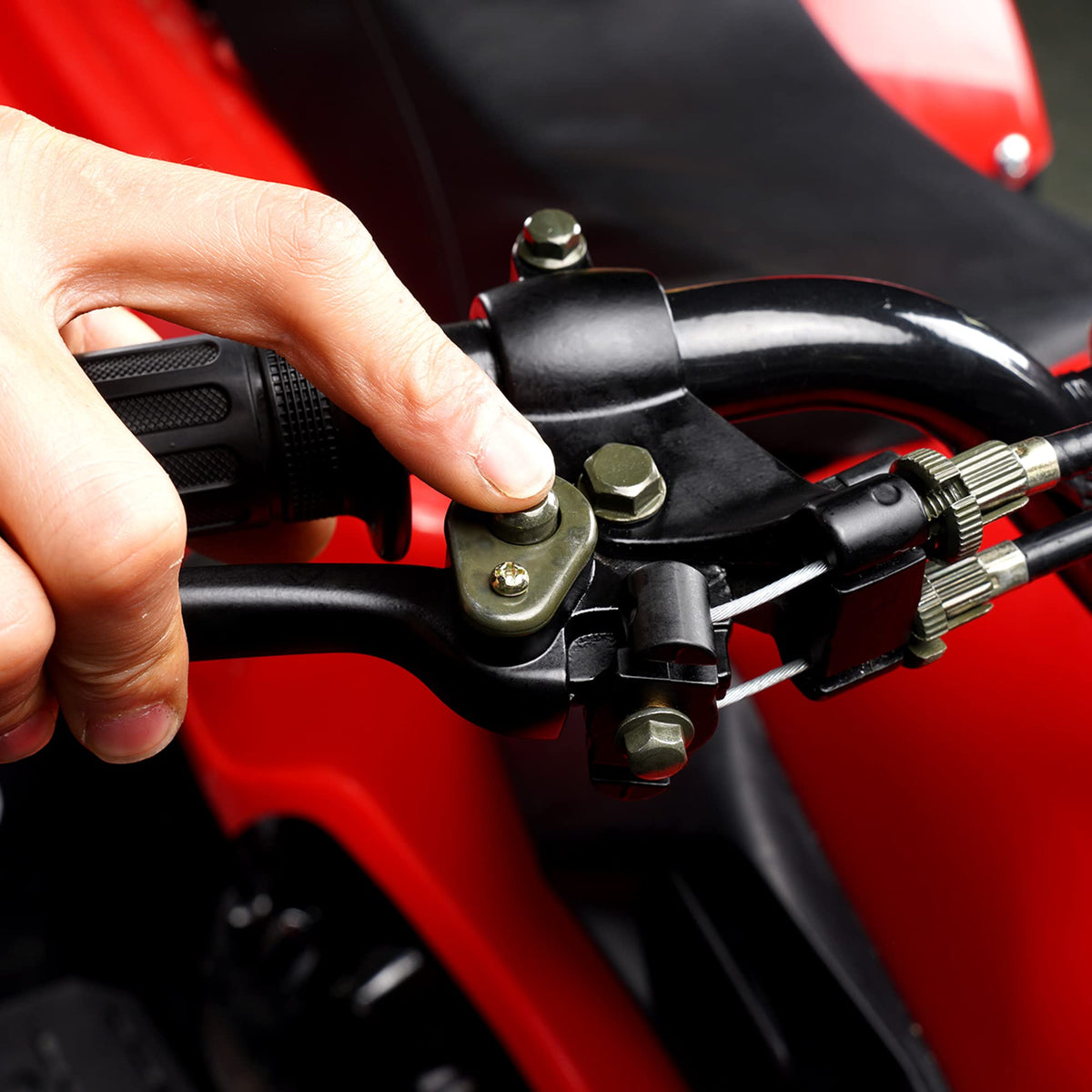 WEIYINGSI lever beside ruler for scale showing compact fit on standard handlebars benefit