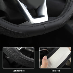 West Llama flat-bottom D-shape comparison demonstrating correct fit for Nissan