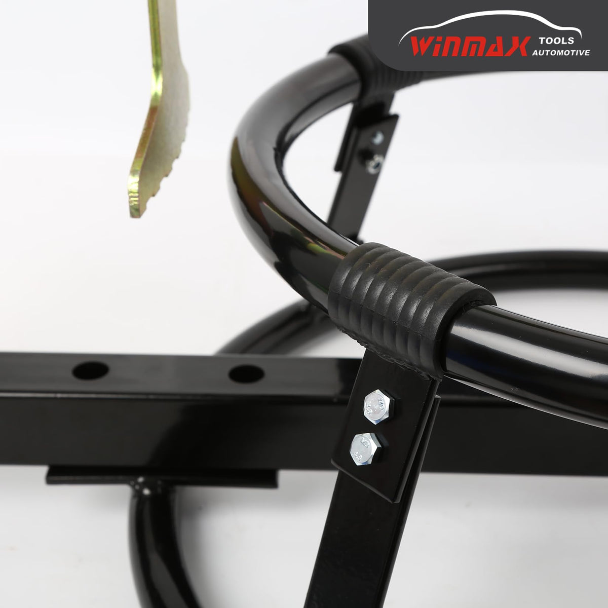 WINMAX TOOLS included bolts, nuts and washers laid out for quick setup