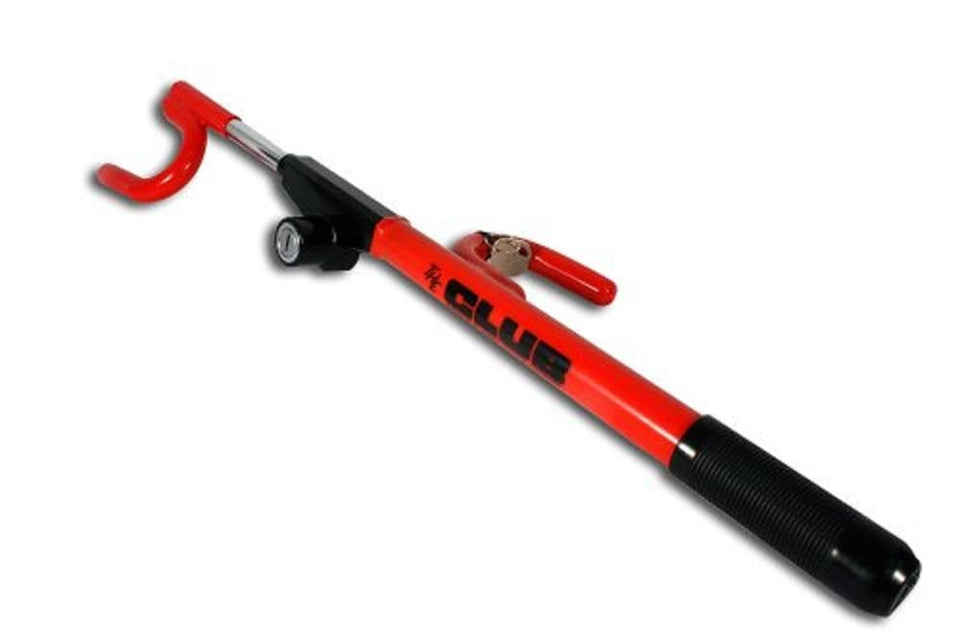 Winner International Club steering wheel lock front view shows visible deterrent and easy install