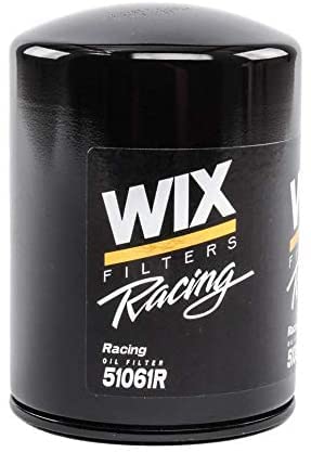 WIX 51061R close-up of filter media and gasket highlighting build quality and contaminant-capturing benefit