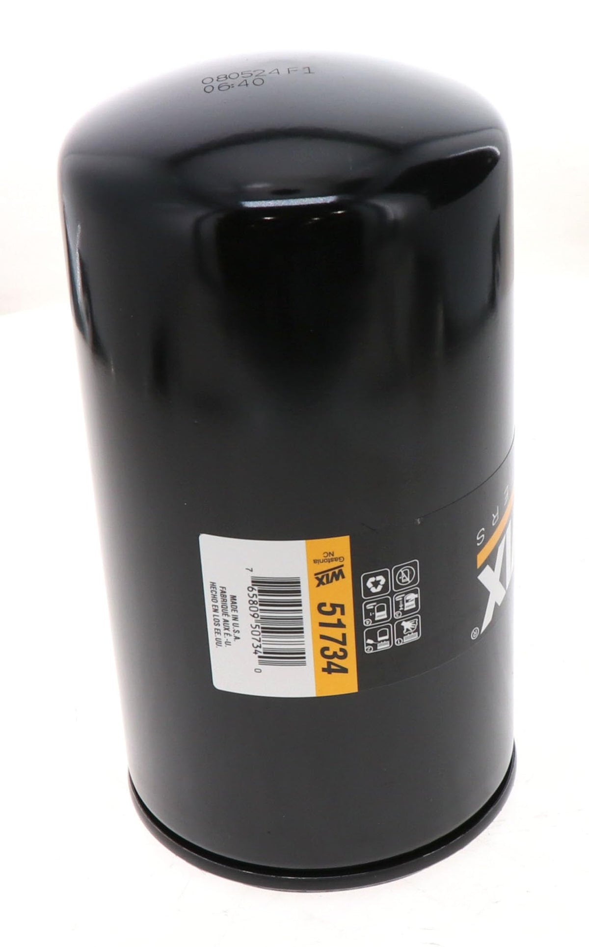 WIX close-up of filter media demonstrating efficient particle capture for engine protection