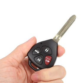 X AUTOHAUX remote beside Toyota car indicating fit for compatible models