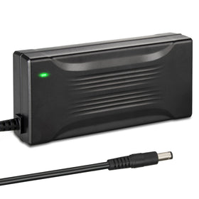 Xietongpo 3-pin XLR male connector showing secure power connection