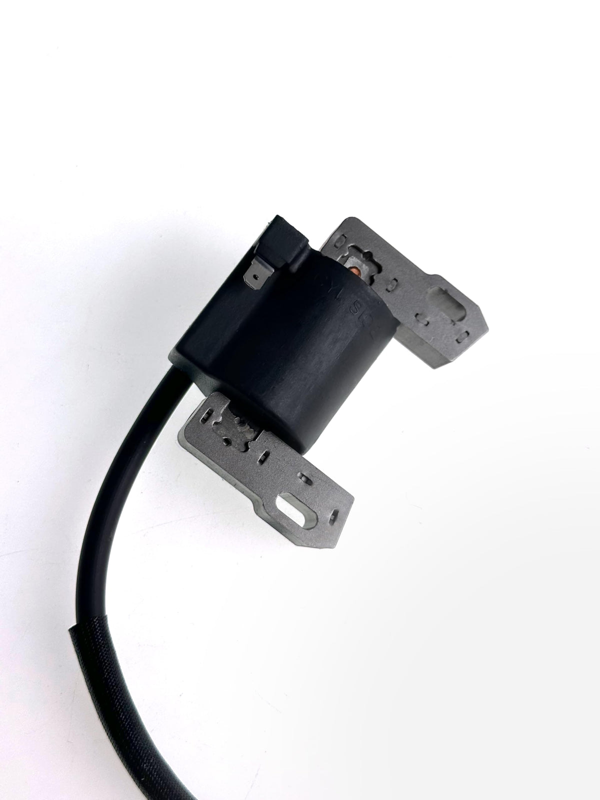 YAMAKATO kit contents with 0.3mm air-gap gauge for accurate gap setting and reliable ignition benefit