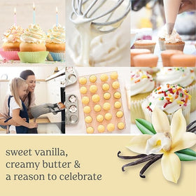 Yankee Candle hanging in car interior demonstrating fresh vanilla cupcake aroma