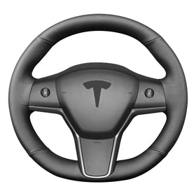 Yeolpise front view of steering wheel cover showing fit and finish benefit