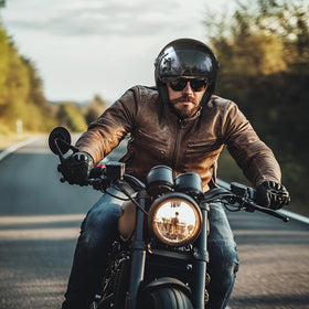 Yesmotor helmet worn on city scooter ride showing style and everyday protection benefit