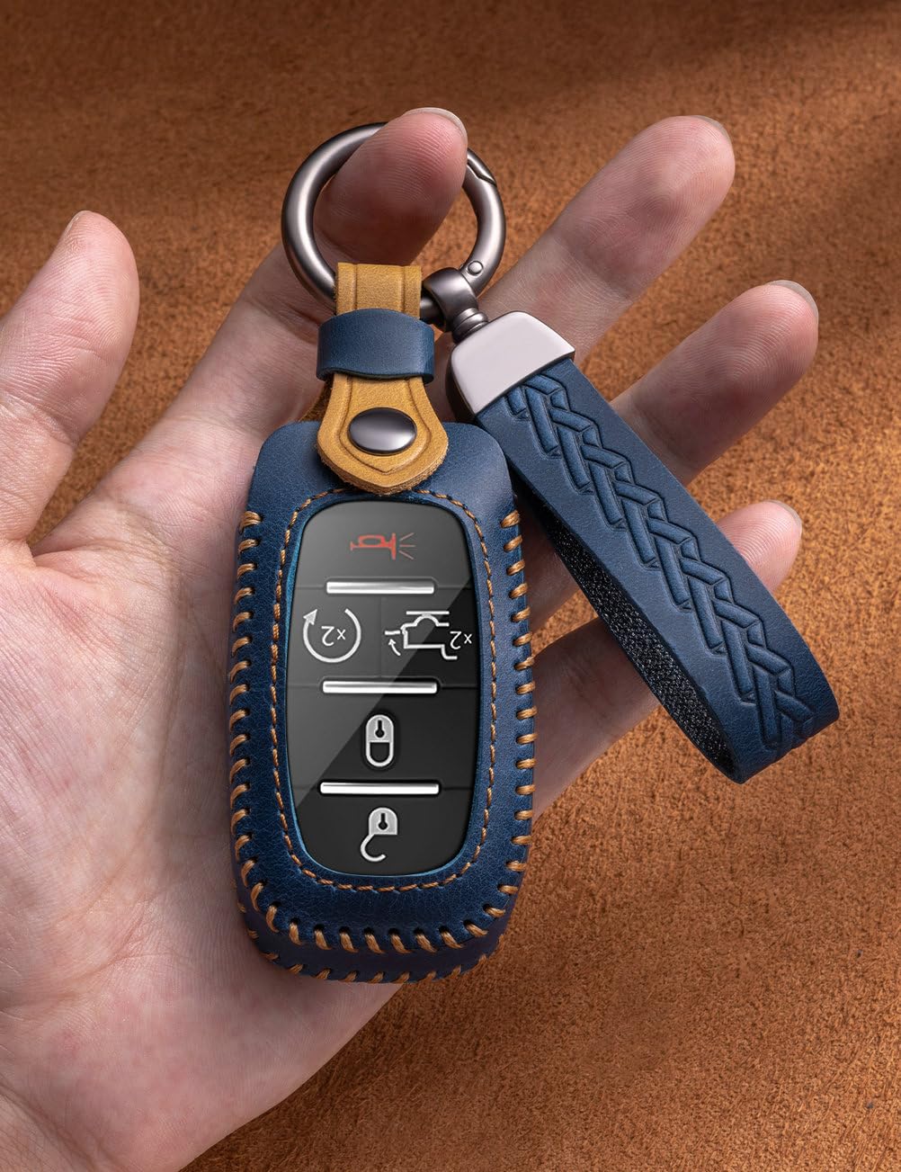 YINEOR close-up of Crazy Horse leather texture showcasing premium grip benefit