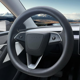 YOUDAXIN size comparison beside steering wheel showing exact fit and scale