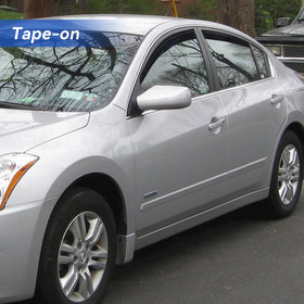 YQAUTEC installed on driver side Altima showing low-profile fit and reduced wind noise