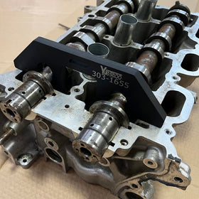 Yuesstloo tool in use on EcoBoost engine demonstrating correct alignment benefit