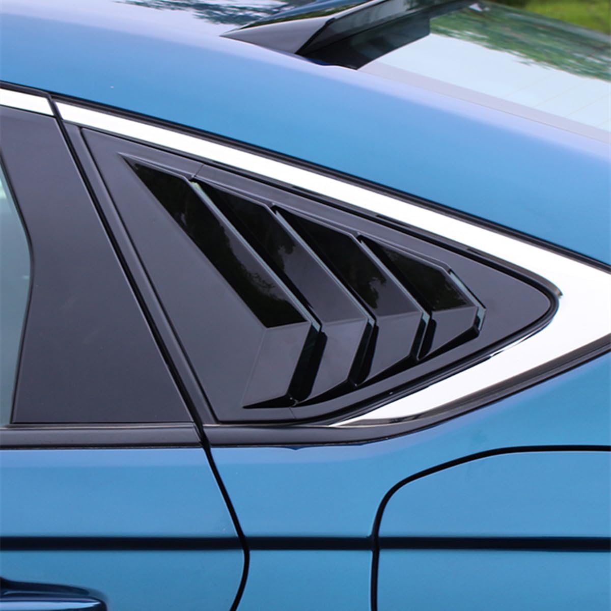 ZiWen close-up of louver surface texture highlighting durable finish