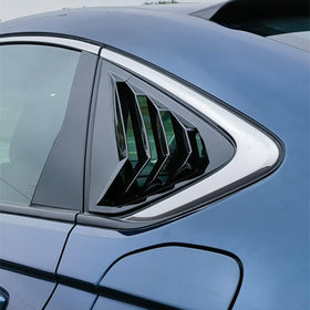 ZiWen installed on driver-side quarter window for sporty profile