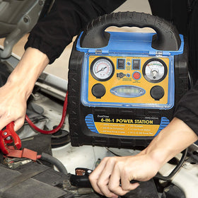 ZunDian close-up of heavy-duty clamps and control panel for safe, easy use