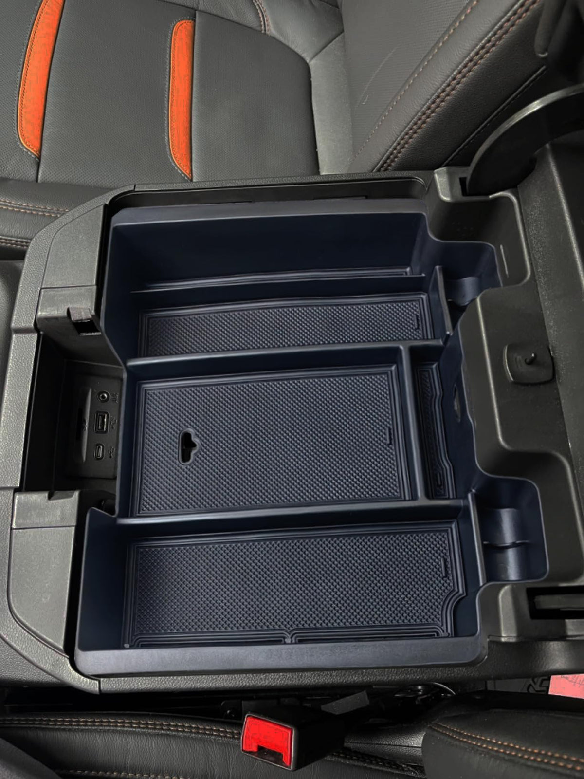 Zxiaochun label and USB port clearance showing precise fit and unobstructed access