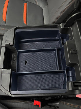Zxiaochun label and USB port clearance showing precise fit and unobstructed access