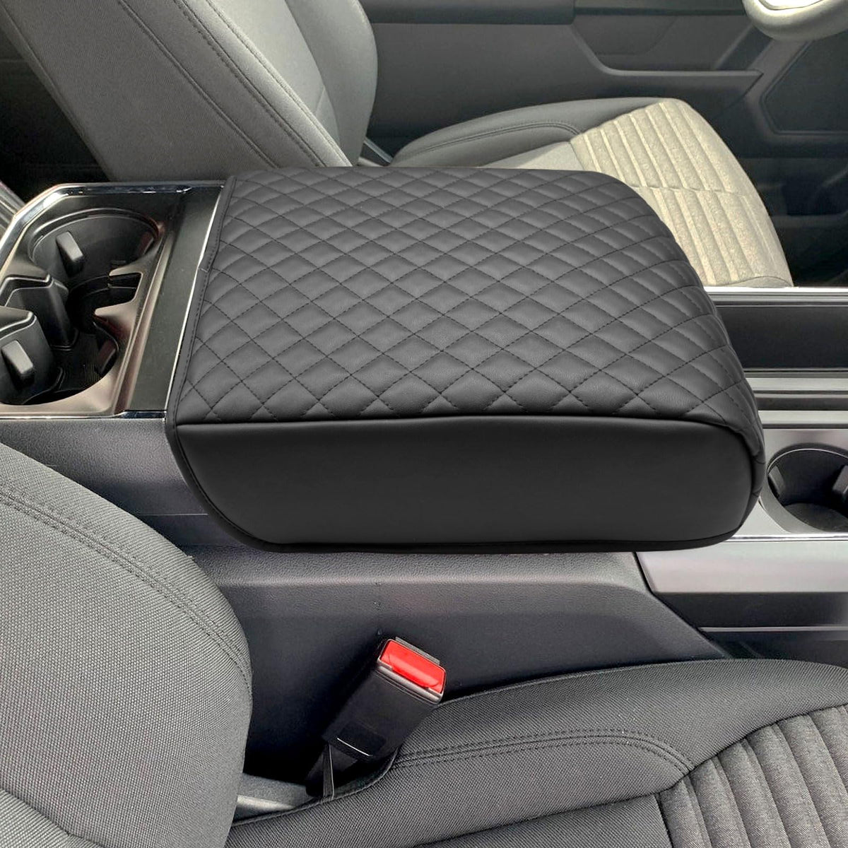 Zxiaochun interior lifestyle image showing improved comfort while driving
