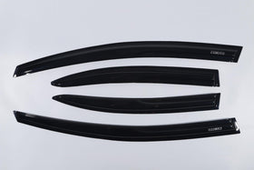 ZXMOTO side profile highlighting vent shape and rain deflection benefit